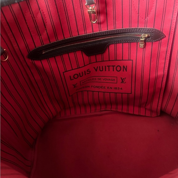 SOLD - Picture 4 of 6